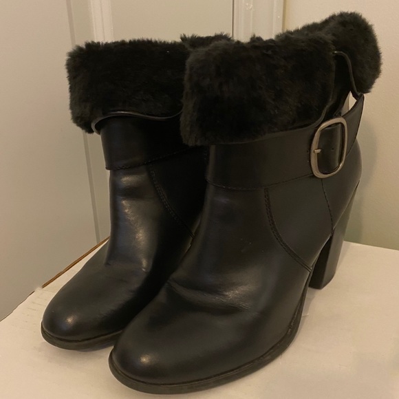 🎈Sassy Black Heeled Boots - Picture 2 of 4